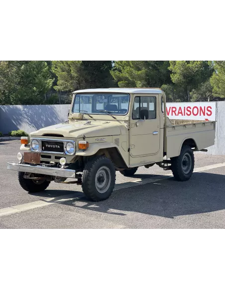 Toyota Land Cruiser FJ45 4.2L 135ch de 1983 - accessoire 4x4