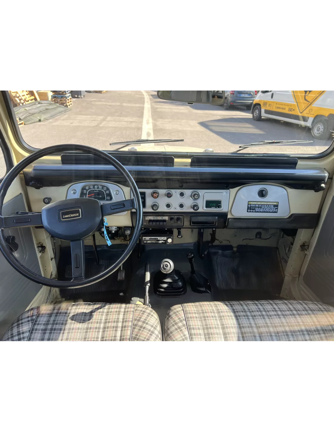 Toyota Land Cruiser FJ45 4.2L 135ch de 1983 - accessoire 4x4