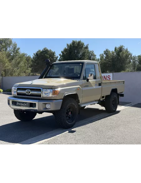TOYOTA LC GRJ79 SIMPLE CAB BEIGE - accessoire 4x4