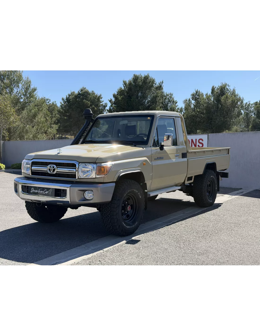 TOYOTA LC GRJ79 Simple Cab Beige - 4x4 Zubehör