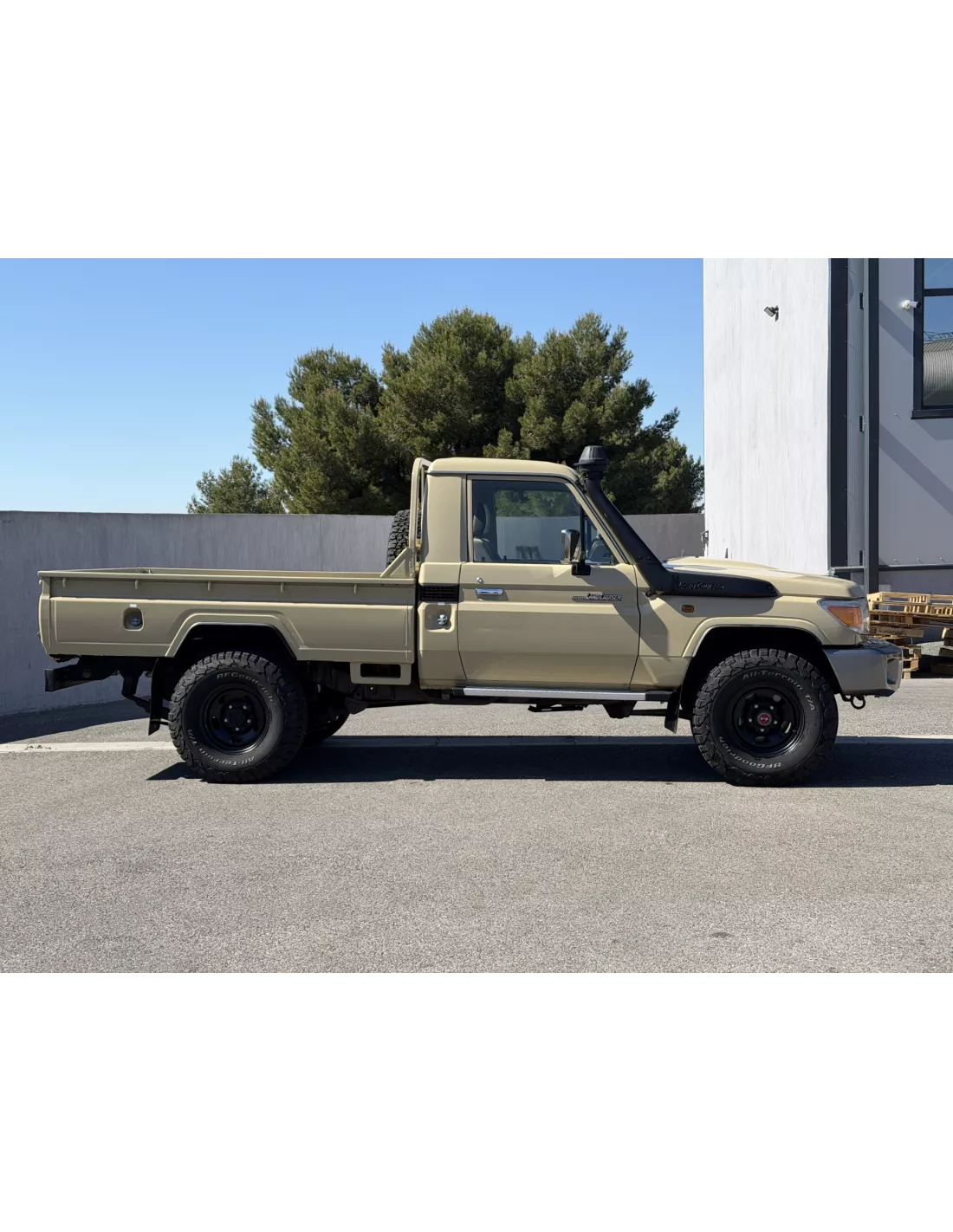 TOYOTA LC GRJ79 SIMPLE CAB BEIGE - accessoire 4x4
