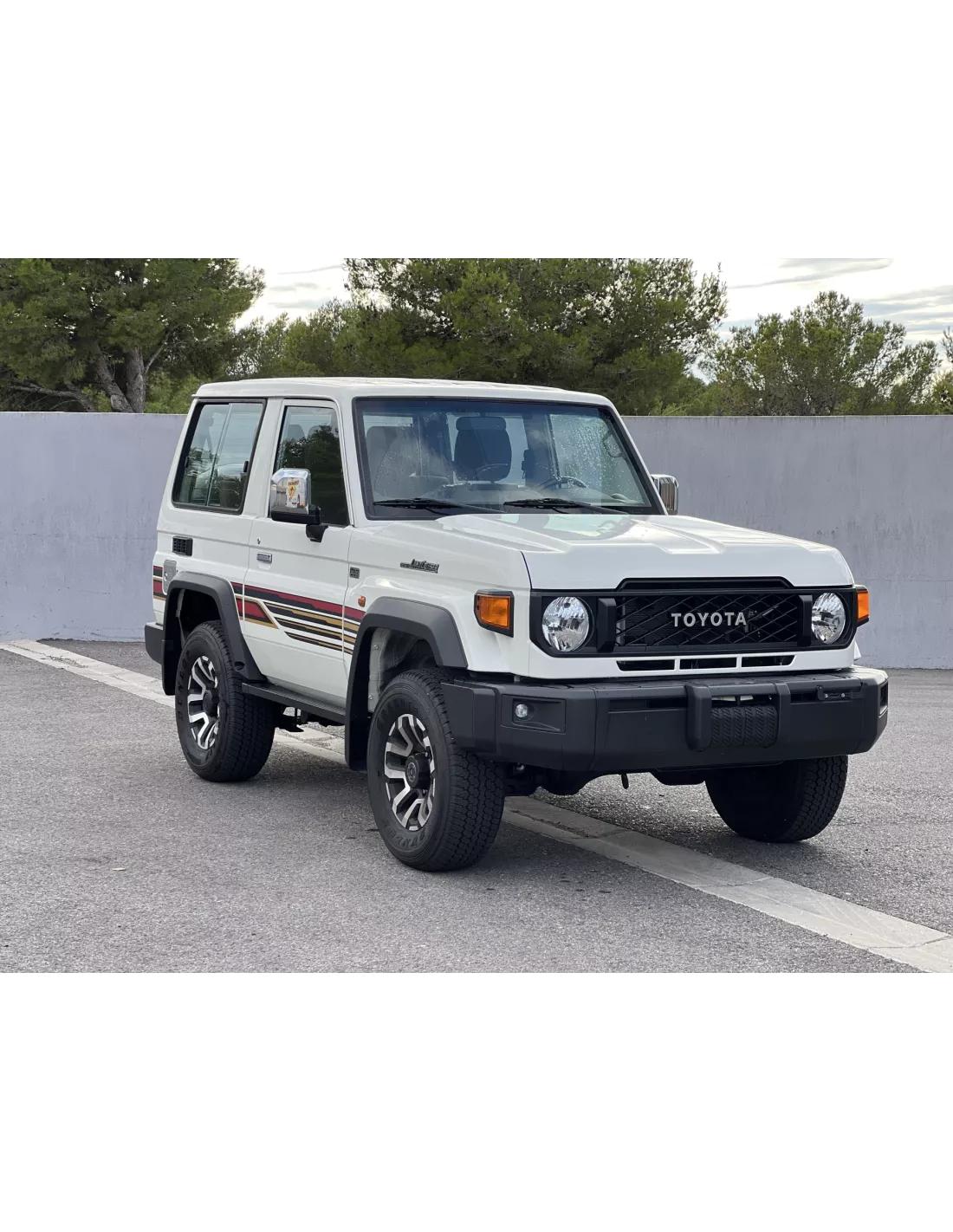 TOYOTA Land Cruiser 2025 GRJ71 V6 4.0L 228cv 40. Jahrestag -