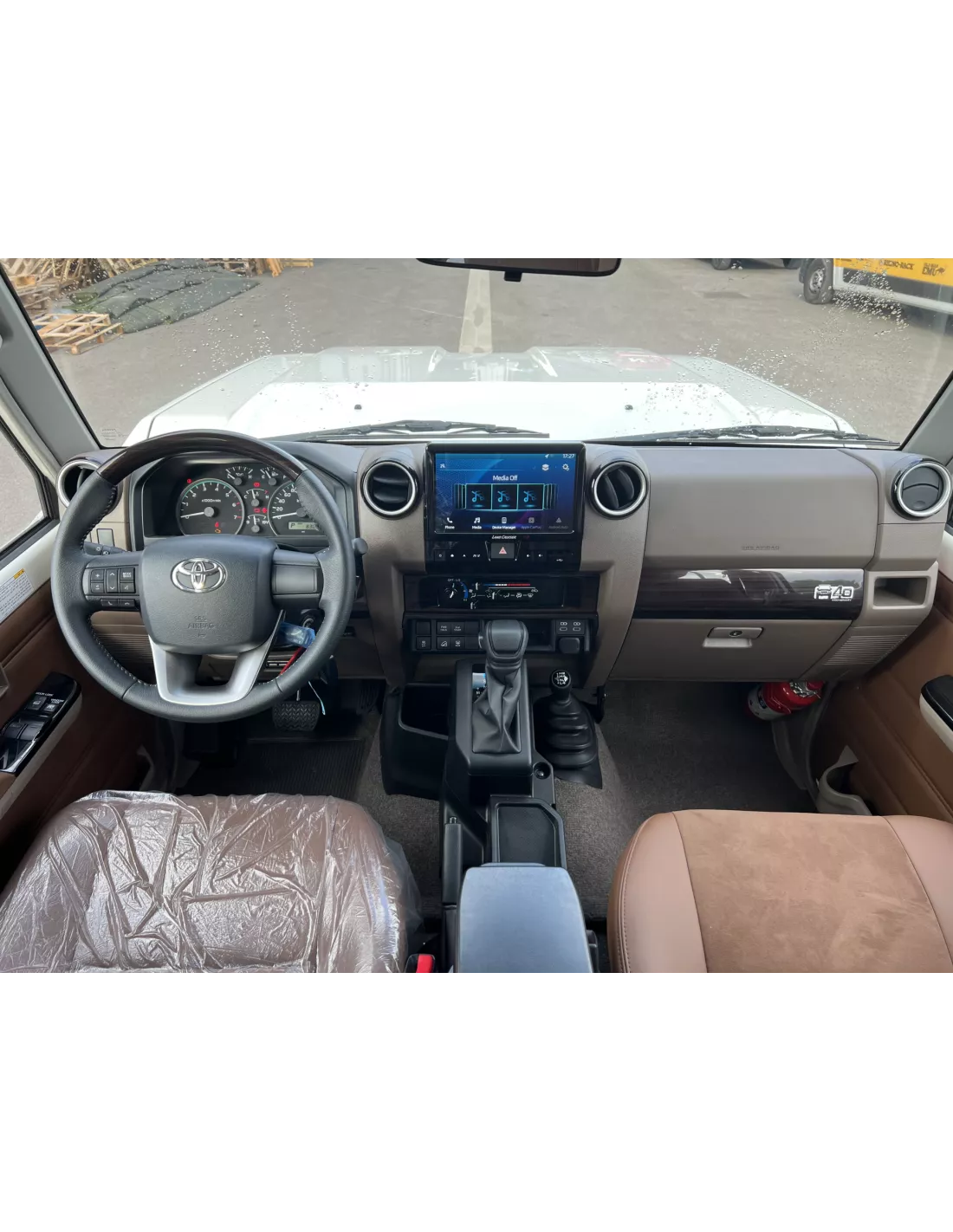 Toyota Land Cruiser 2025 GRJ71 V6 4.0L 228cv 40ème anniversaire -
