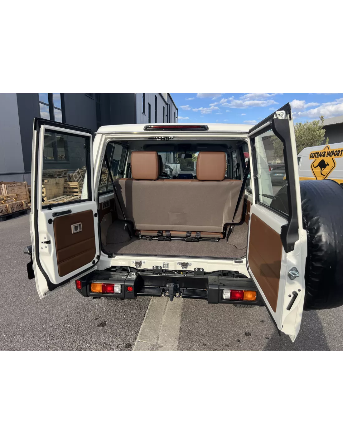 Toyota Land Cruiser 2025 GRJ71 V6 4.0L 228cv 40ème anniversaire -