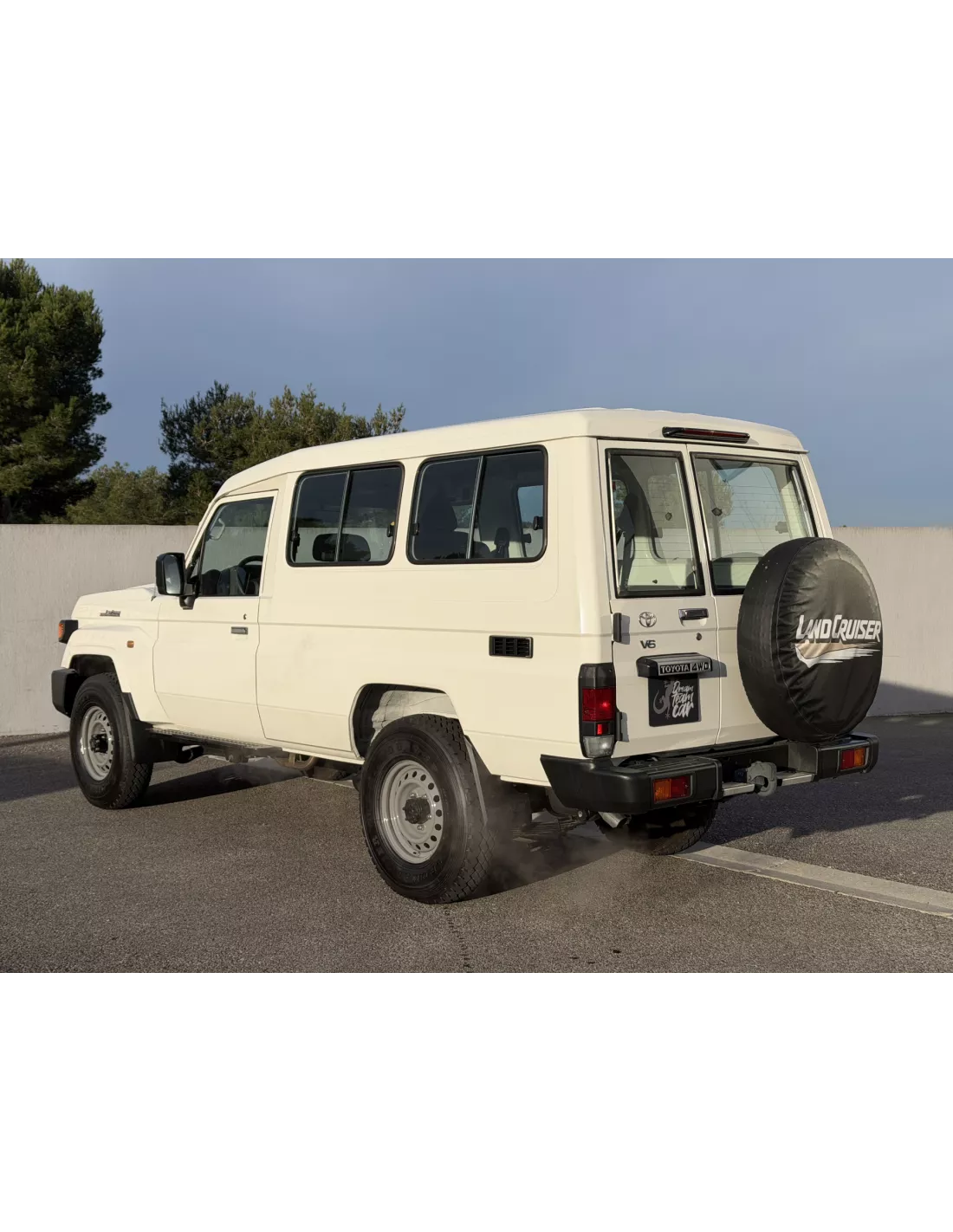 TOYOTA GRJ78 BVM weiß grau Interior - 4x4 Zubehör