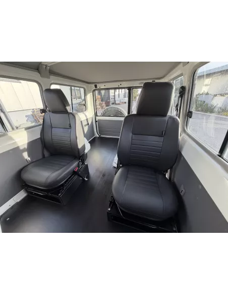 TOYOTA GRJ78 BVM BLANC INTERIEUR GRIS - accessoire 4x4