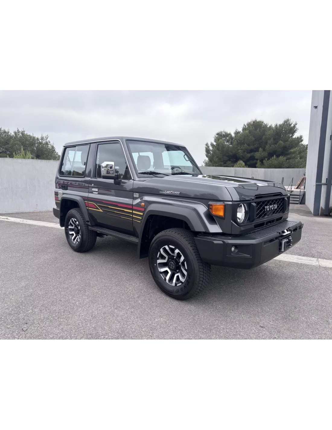 TOYOTA LAND CRUISER 2025 GRJ71 V6 4.0L 228CV 40EME ANNIVERSAIRE -