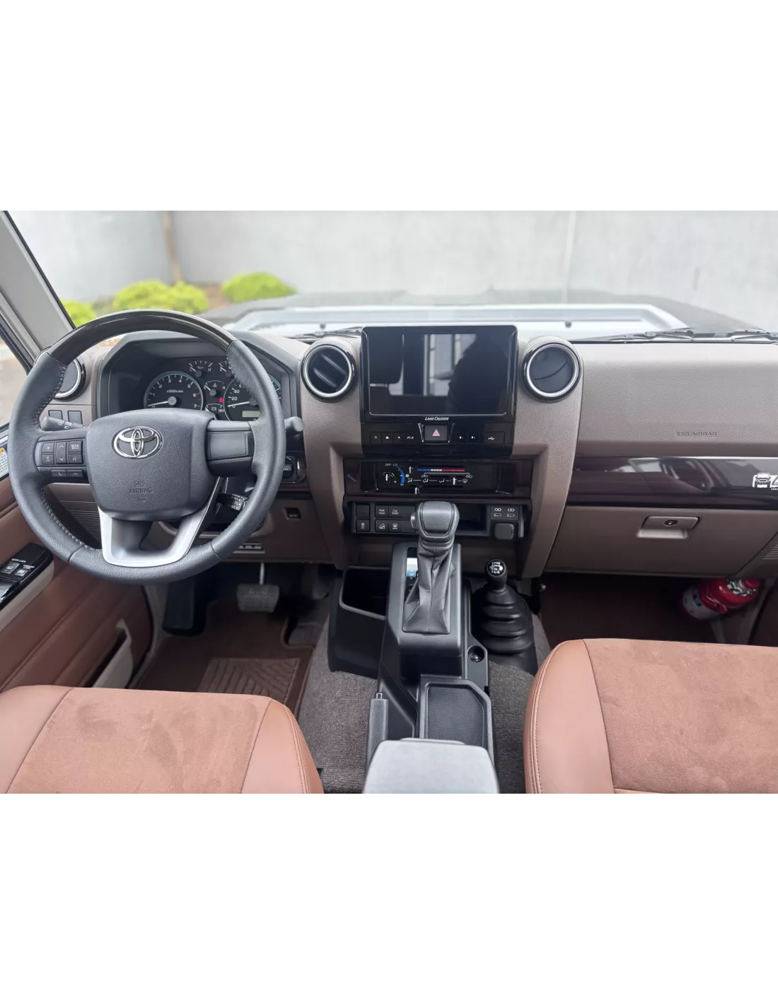 TOYOTA Landkreuzer 2025 GRJ71 V6 4.0L 228cv 40. Jahrestag -