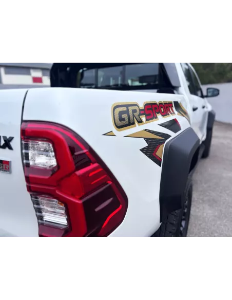 TOYOTA HILUX 2025 GR SPORT Z 4.0L - accessoire 4x4