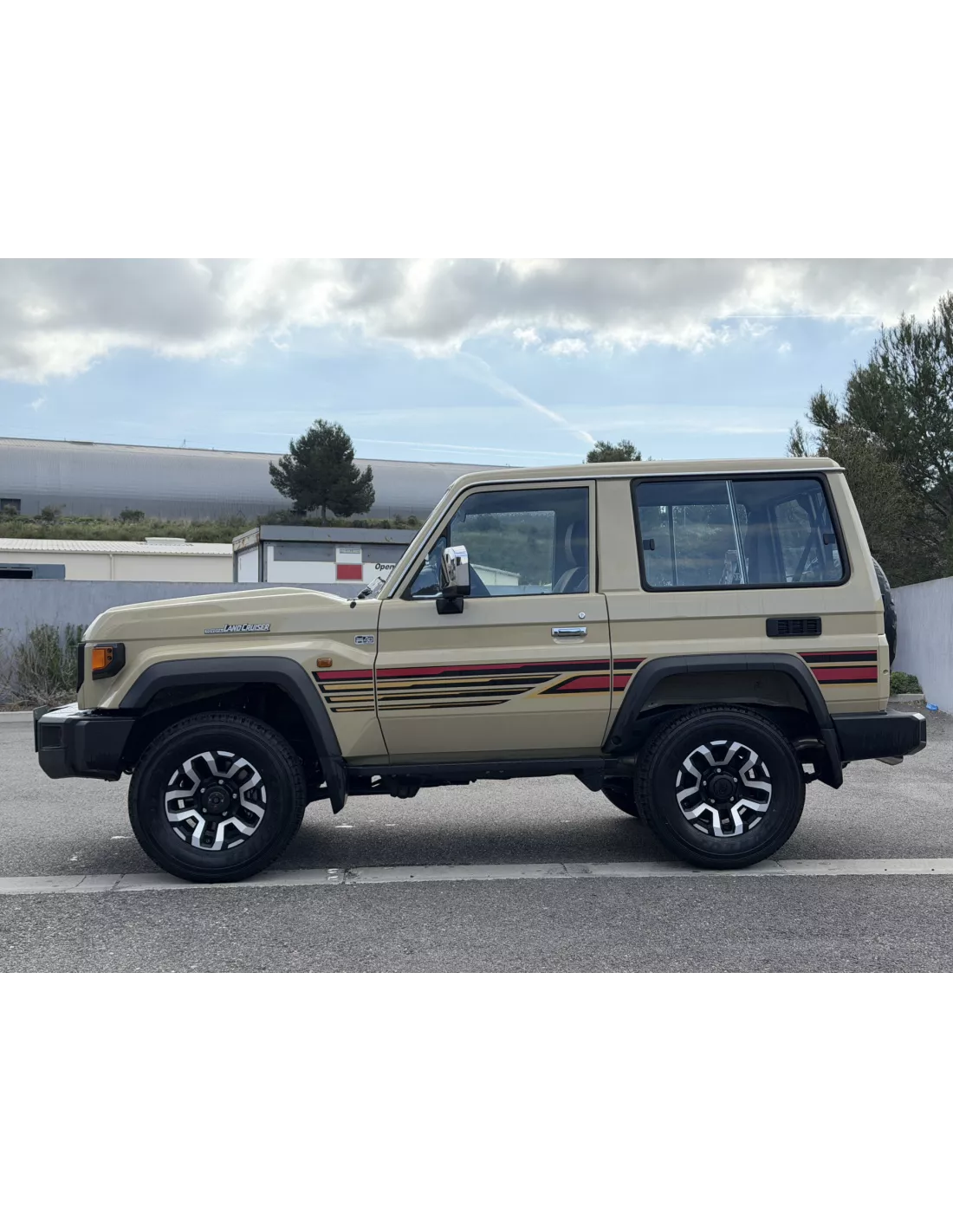 Toyota Land Cruiser 2025 GRJ71 V6 4.0L 228cv 40ème anniversaire -