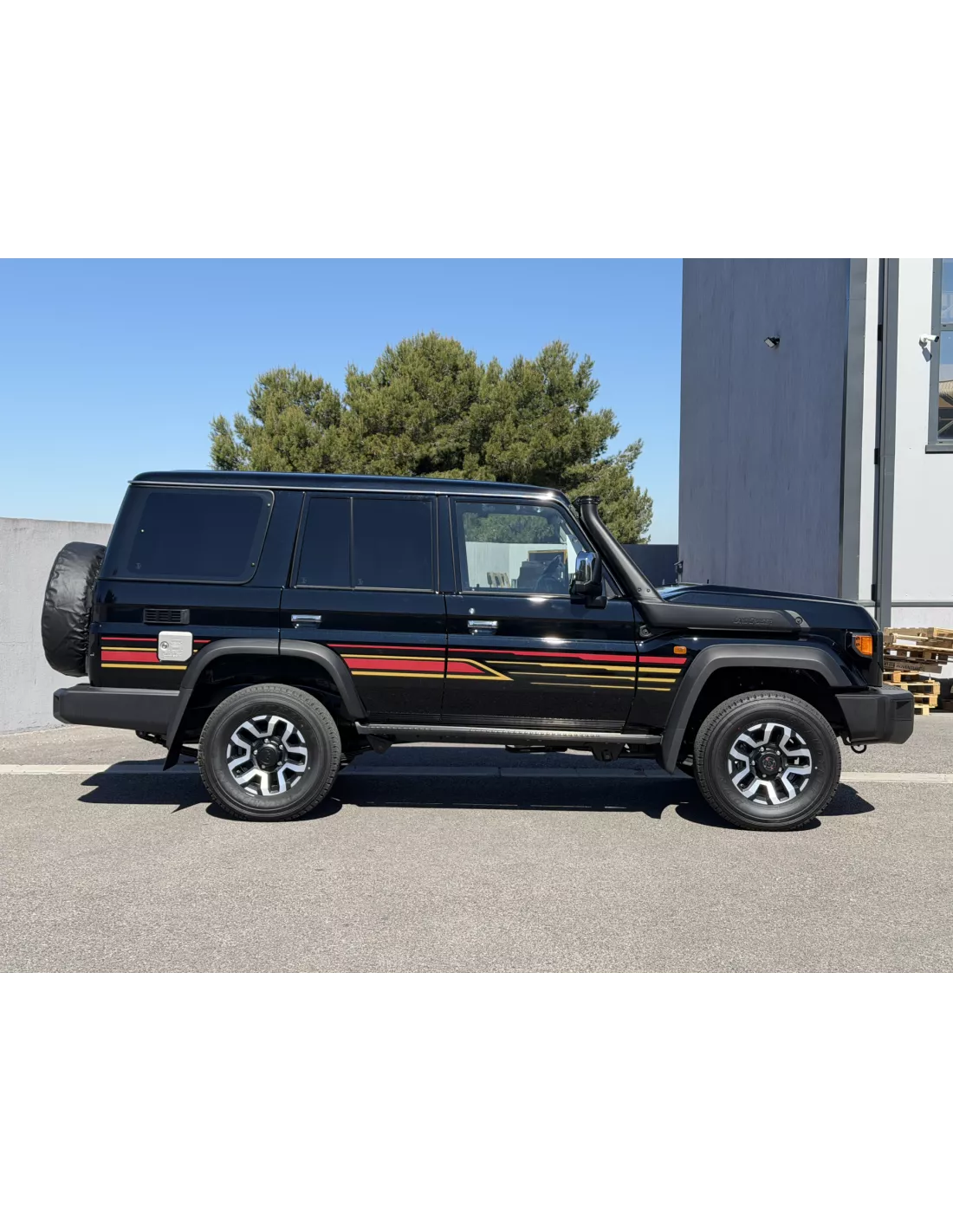 Toyota Land Cruiser 2025 GRJ76 V6 4.0L 228cv 40ème anniversaire -