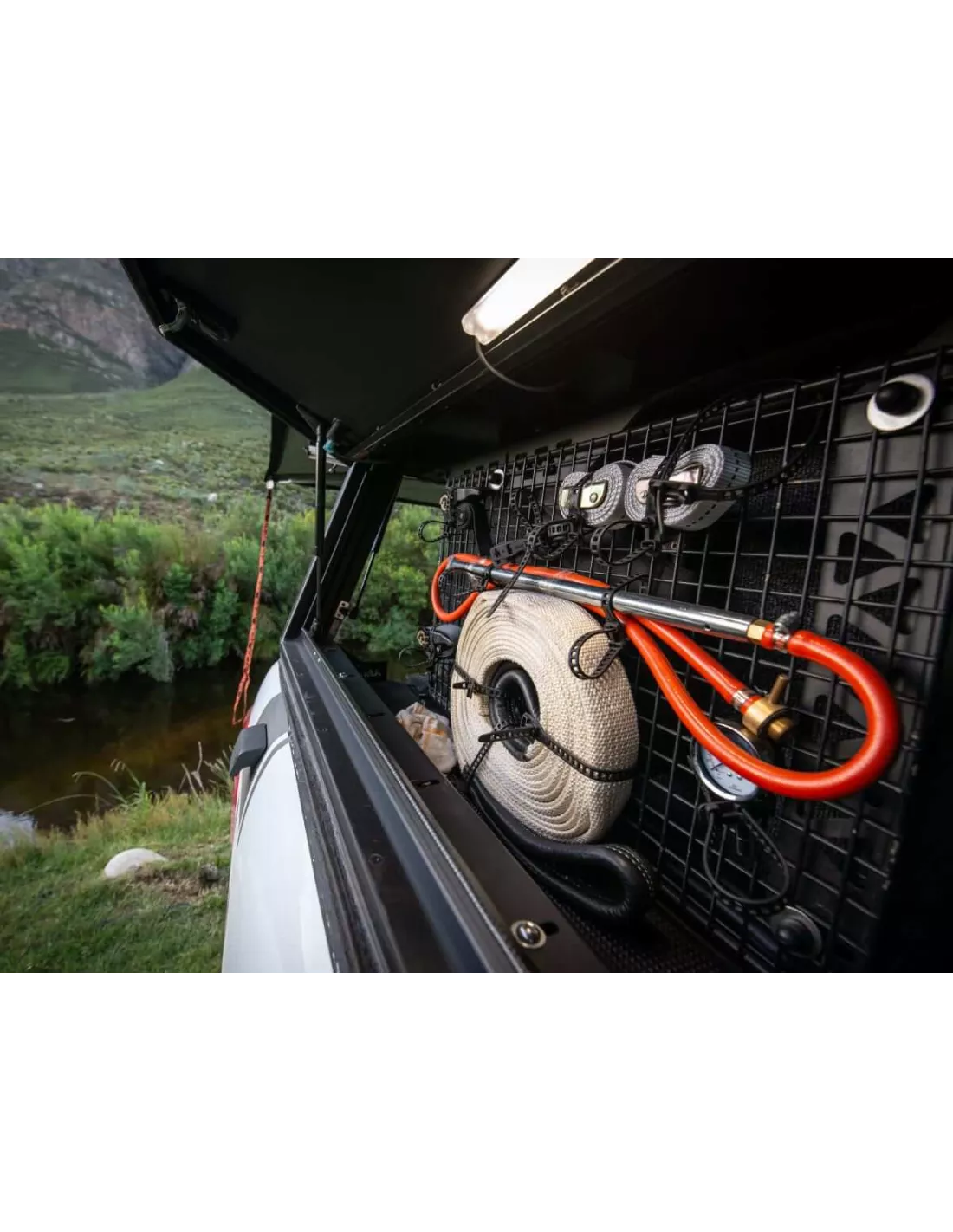 Unterstützung für 4 Fronttrunner Alu Cab-Stühle ALU CAB - 4x4 Zubehör