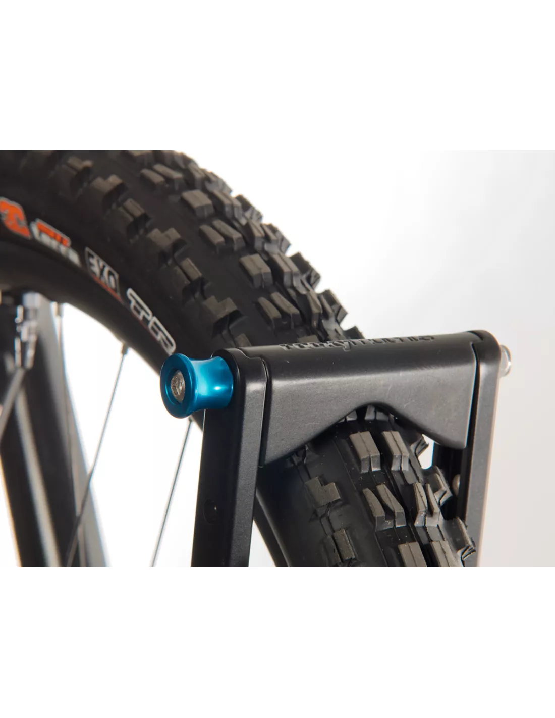 Porte vélo sur attelage Rocky Mounts After Party ROCKY MOUNT -
