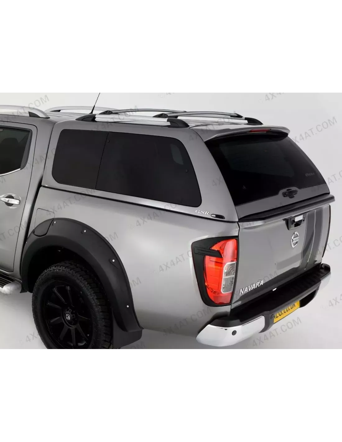 Ex-Demo Nissan Navara NP300 Alpha GSR hard-top en bleu BW9